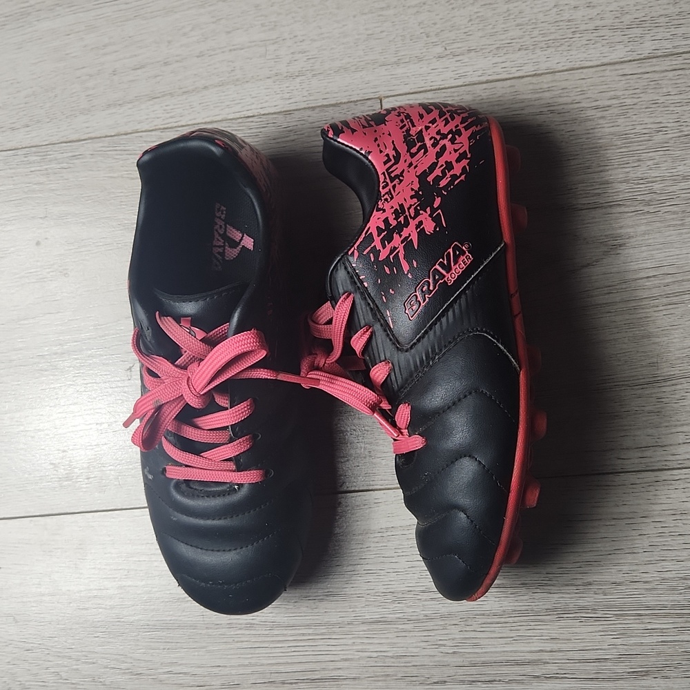 Kids' Black and Pink Soccer Cleats